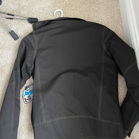 Light-Weight Jacket - Picture 3 of 4